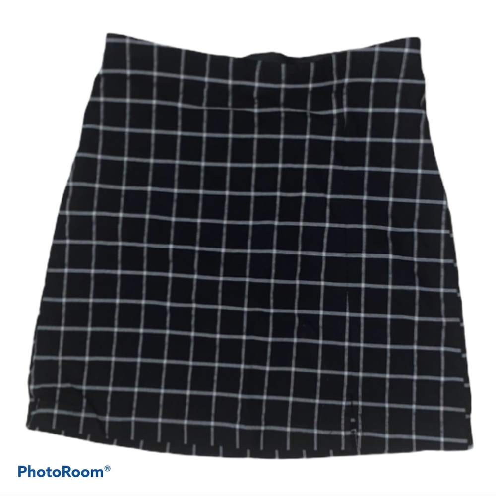 Top shop skirt slightly worn black and white plaid